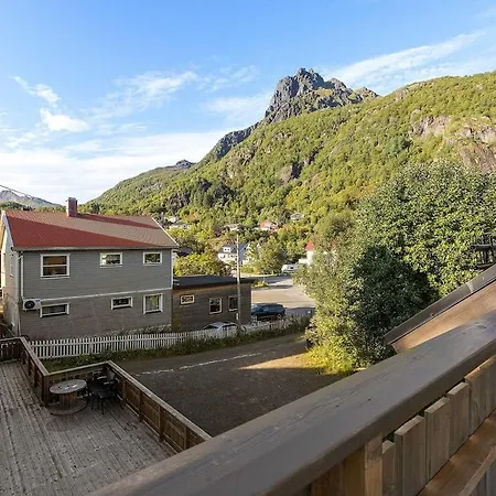 Close To The Mountain *