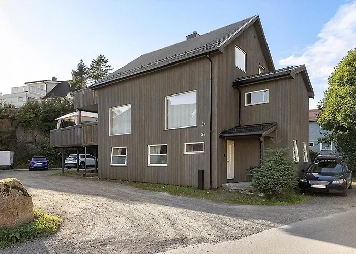 Close To The Mountain Apartment